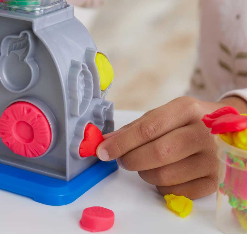 PLAY-DOH SWIRLIN SMOOTHIES BLENDER PLAYSE